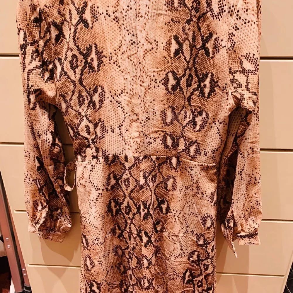 Nasty Gal Python print wrap dress - Picture 6 of 6